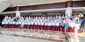 發(fā)揚(yáng)宜商精神  續(xù)寫發(fā)展篇章——楊文龍董事長出席宜春市宜商總會(huì)第三屆理事會(huì)成立大會(huì)暨“三請三回”招商推介會(huì)