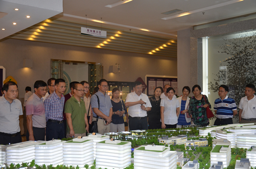 1443406088687014405.jpg 仁和干校高級(jí)班赴南京企業(yè)考察 (1)_副本.jpg